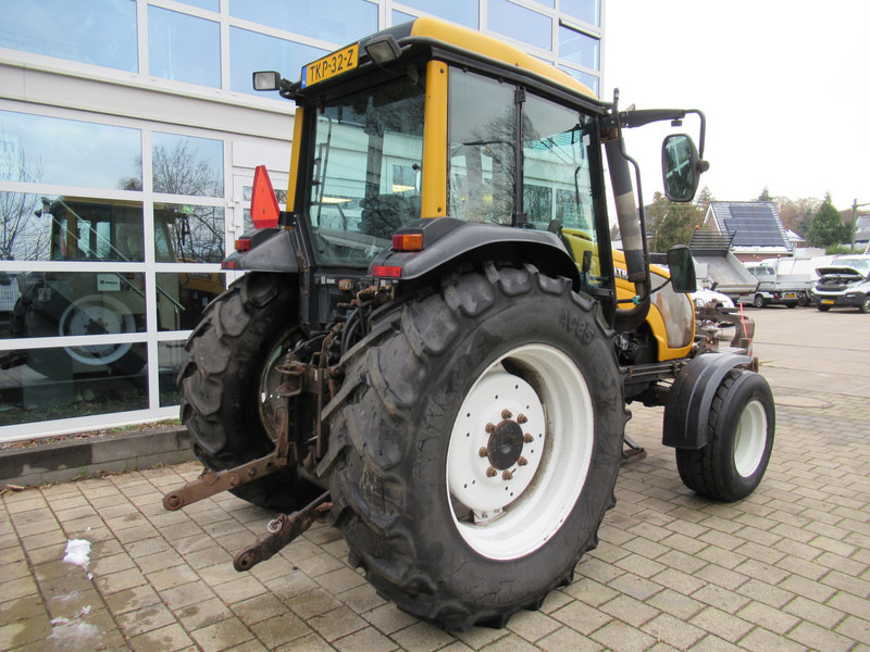 Valtra A75 4x2 + Fronthef VALMET - Traktor: das Bild 5 Valtra A75 4x2 + Fronthef VALMET - Traktor: das Bild 5