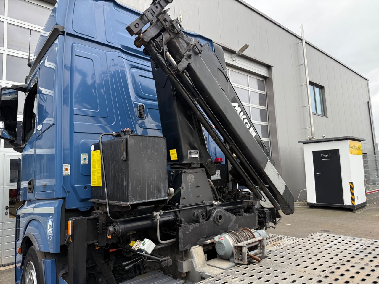 Mercedes-Benz Actros 1843 FVG 5-Zug / VDI 2700 / Kran MKG - Autotransporter LKW: das Bild 4 Mercedes-Benz Actros 1843 FVG 5-Zug / VDI 2700 / Kran MKG - Autotransporter LKW: das Bild 4