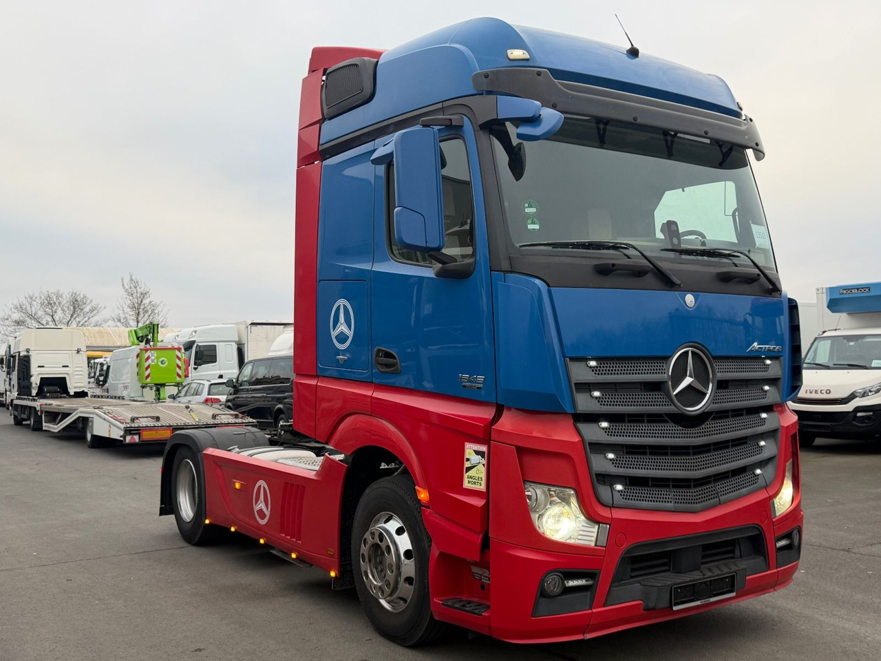 Mercedes-Benz Actros 1845 Retarder, Spoiler, 90%, Euro6 - Sattelzugmaschine: das Bild 3 Mercedes-Benz Actros 1845 Retarder, Spoiler, 90%, Euro6 - Sattelzugmaschine: das Bild 3