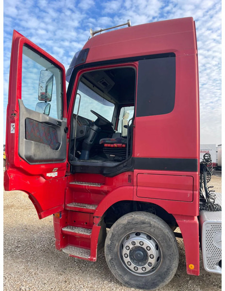 Mercedes-Benz Actros 1840 - Sattelzugmaschine: das Bild 4 Mercedes-Benz Actros 1840 - Sattelzugmaschine: das Bild 4