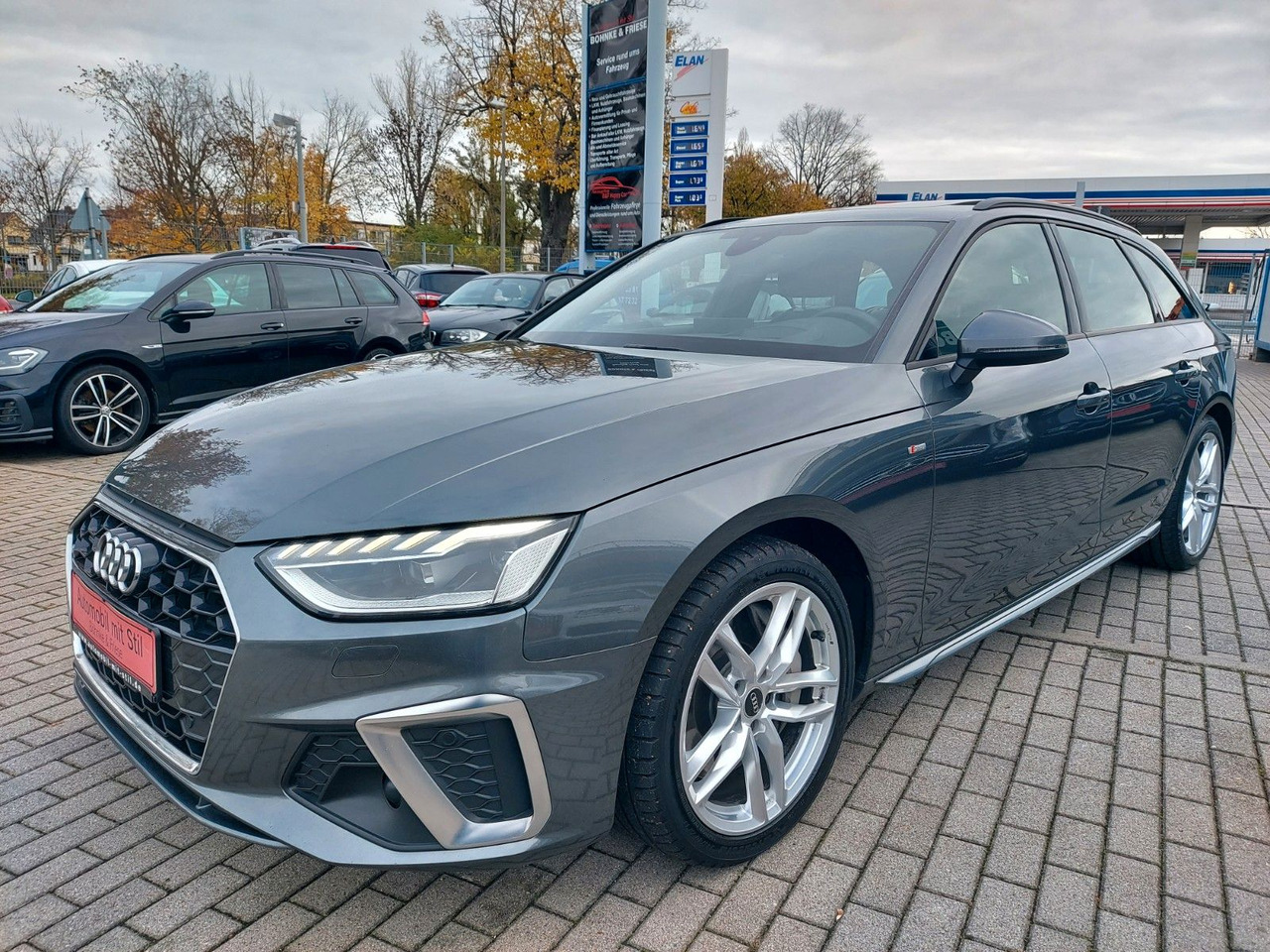 Audi A4 Avant 50 TDI Quattro S-Line Pano ACC Radar - Kombi: das Bild 2 Audi A4 Avant 50 TDI Quattro S-Line Pano ACC Radar - Kombi: das Bild 2