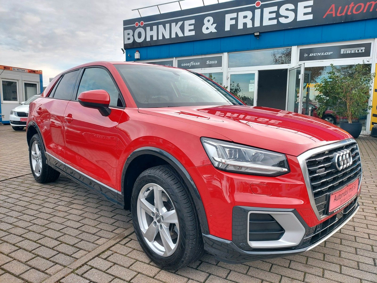 Audi Q2 40 TFSI quattro sport LED Leder Kamera AHK - SUV/ Geländewagen: das Bild 1 Audi Q2 40 TFSI quattro sport LED Leder Kamera AHK - SUV/ Geländewagen: das Bild 1