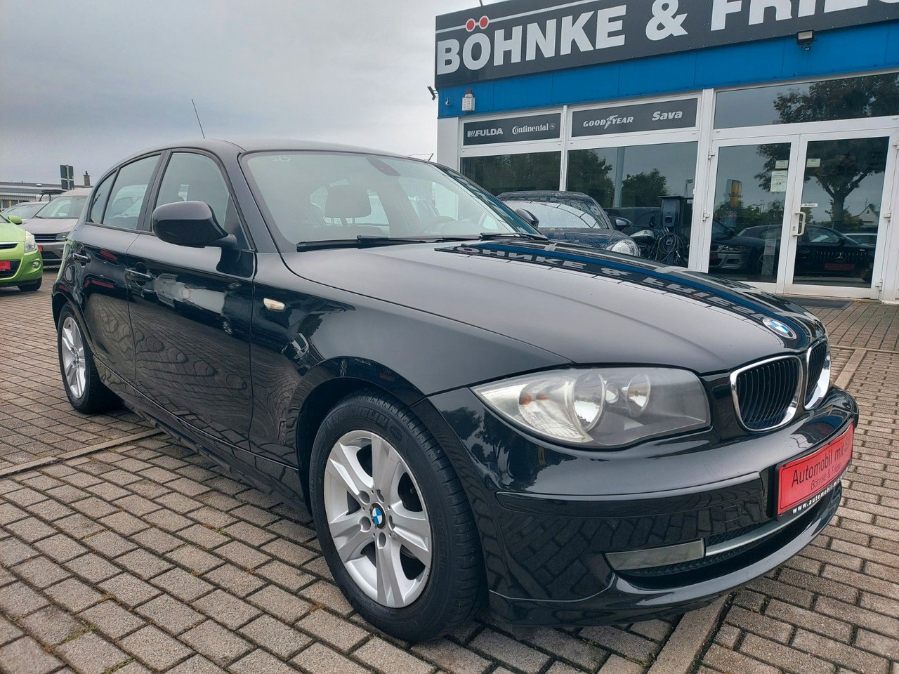 BMW 116 Baureihe 1 Lim. 116d Klima Sitzheizung - Limousine: das Bild 1 BMW 116 Baureihe 1 Lim. 116d Klima Sitzheizung - Limousine: das Bild 1