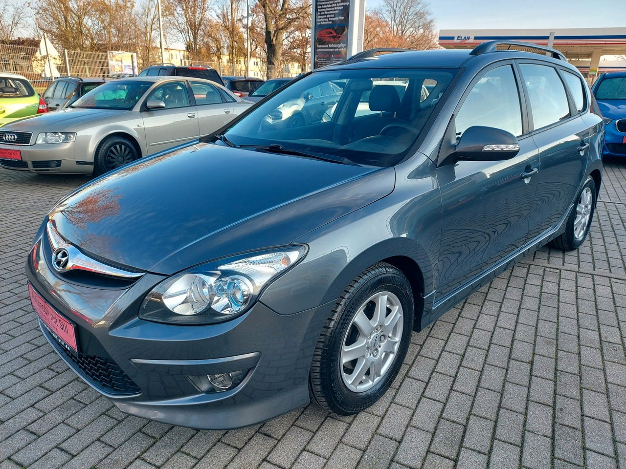 Hyundai i30 cw FIFA WM Edition Klima Sitzheizung - Kombi: das Bild 3 Hyundai i30 cw FIFA WM Edition Klima Sitzheizung - Kombi: das Bild 3