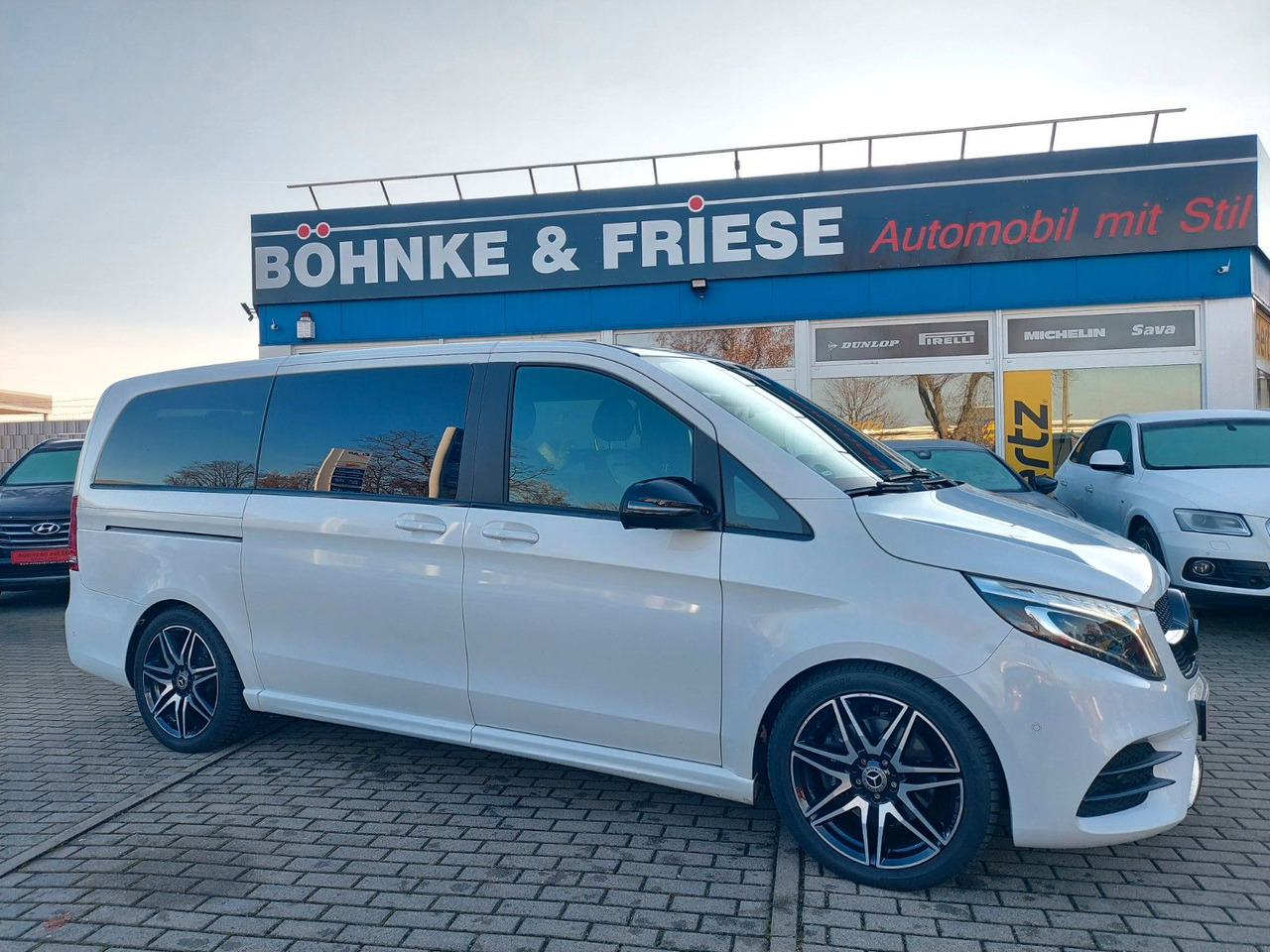 Personentransporter Mercedes-Benz V 250 AVANTGARDE EDITION AMG lang: das Bild 12 Personentransporter Mercedes-Benz V 250 AVANTGARDE EDITION AMG lang: das Bild 12