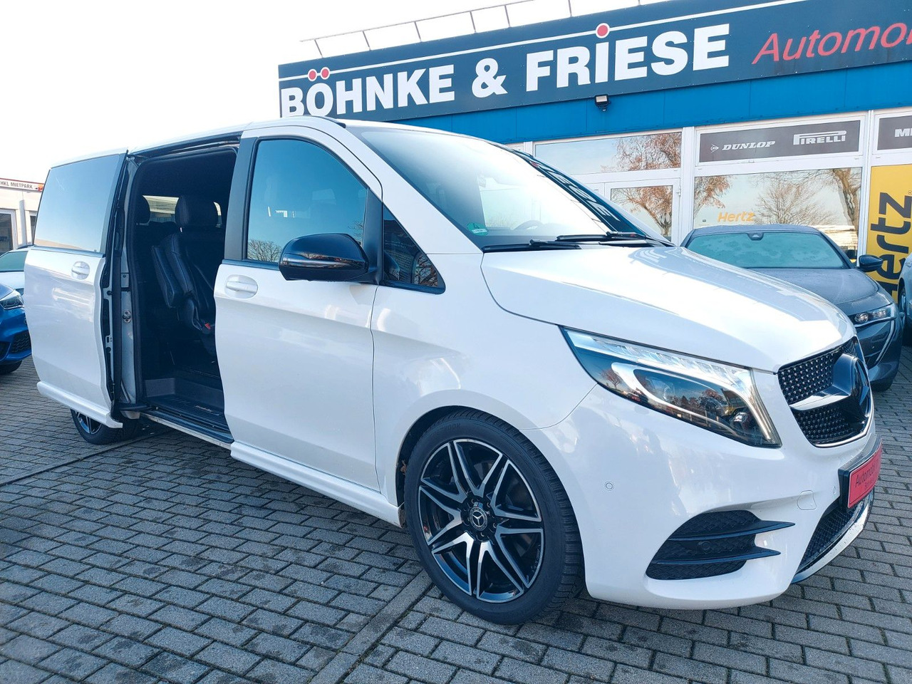 Mercedes-Benz V 250 AVANTGARDE EDITION AMG lang - Personentransporter: das Bild 1 Mercedes-Benz V 250 AVANTGARDE EDITION AMG lang - Personentransporter: das Bild 1