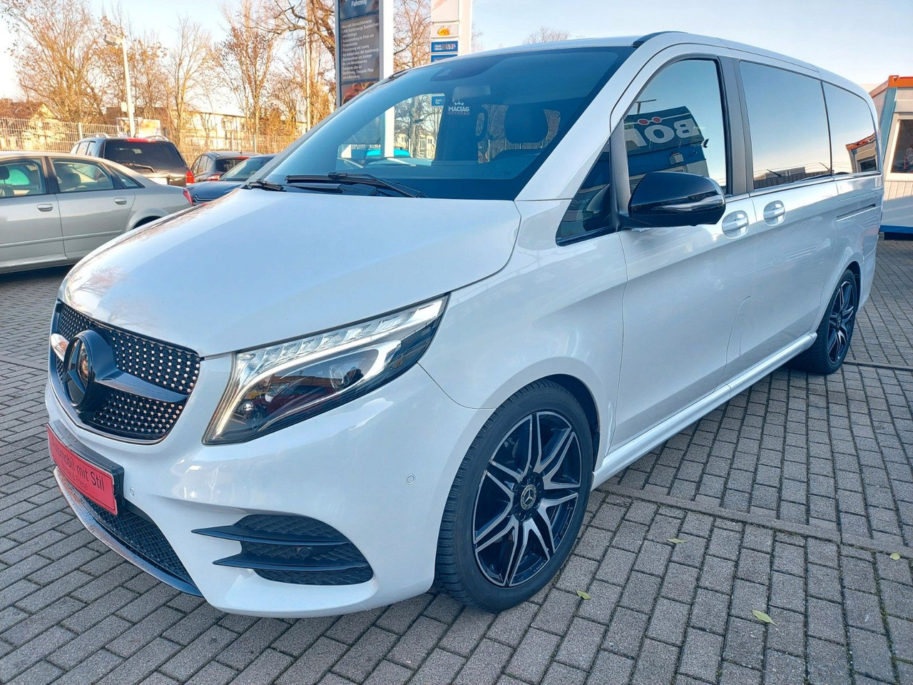 Mercedes-Benz V 250 AVANTGARDE EDITION AMG lang - Personentransporter: das Bild 5 Mercedes-Benz V 250 AVANTGARDE EDITION AMG lang - Personentransporter: das Bild 5