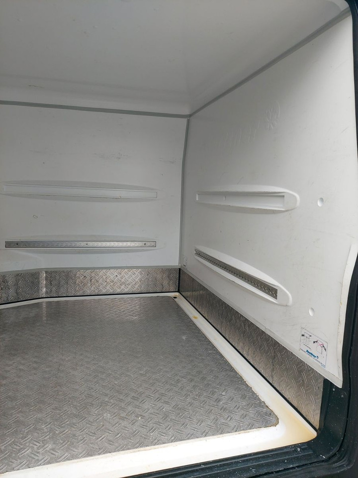 Mercedes-Benz Vito 116 CDI Lang Kühler Cooler KERSTNER 220V - Kühltransporter: das Bild 5 Mercedes-Benz Vito 116 CDI Lang Kühler Cooler KERSTNER 220V - Kühltransporter: das Bild 5