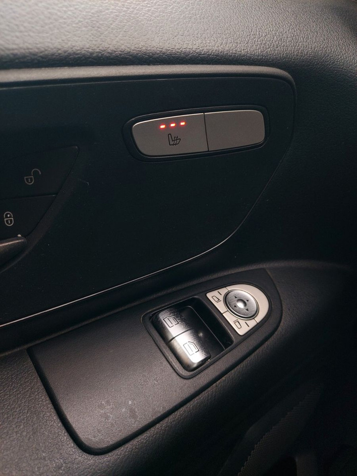 Mercedes-Benz Vito Mixto 119 CDI Lang Autom. Standheiz. Klima - Personentransporter: das Bild 4 Mercedes-Benz Vito Mixto 119 CDI Lang Autom. Standheiz. Klima - Personentransporter: das Bild 4