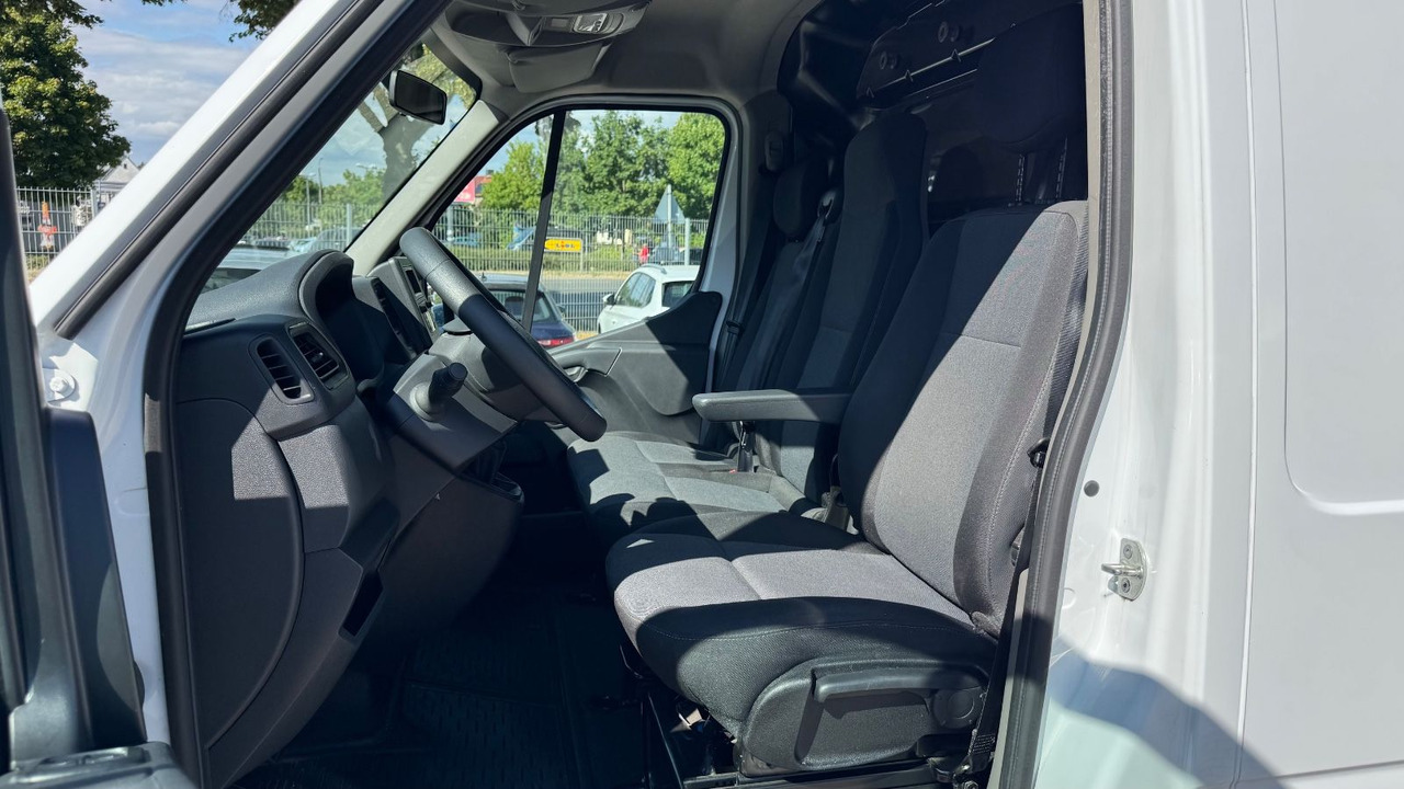 Renault Master III Kasten L3H2 HKa 3,5t KLIMA - Personentransporter: das Bild 4 Renault Master III Kasten L3H2 HKa 3,5t KLIMA - Personentransporter: das Bild 4