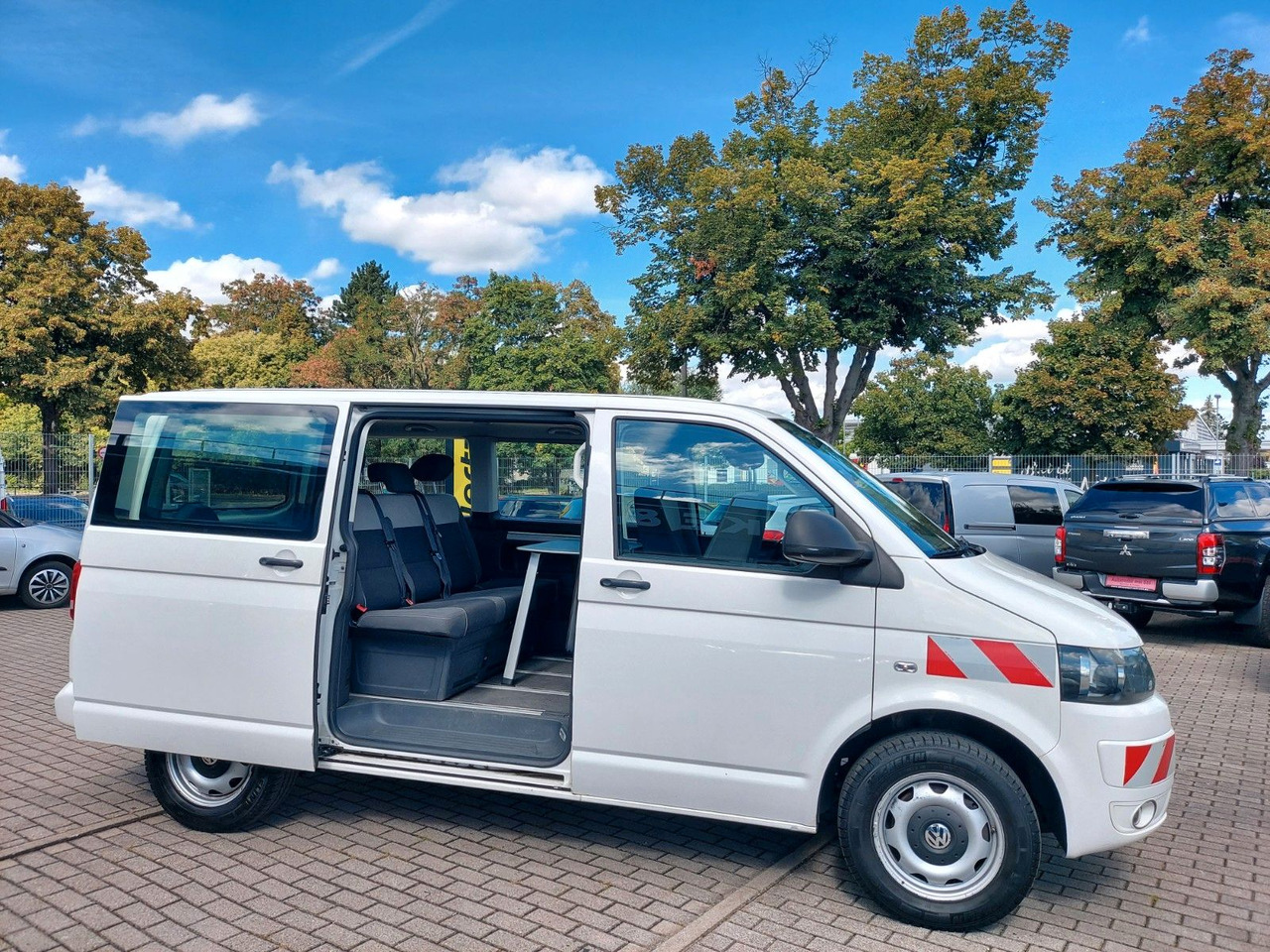 Volkswagen T5 Multivan Bus Klima Standheizung - Personentransporter: das Bild 1 Volkswagen T5 Multivan Bus Klima Standheizung - Personentransporter: das Bild 1