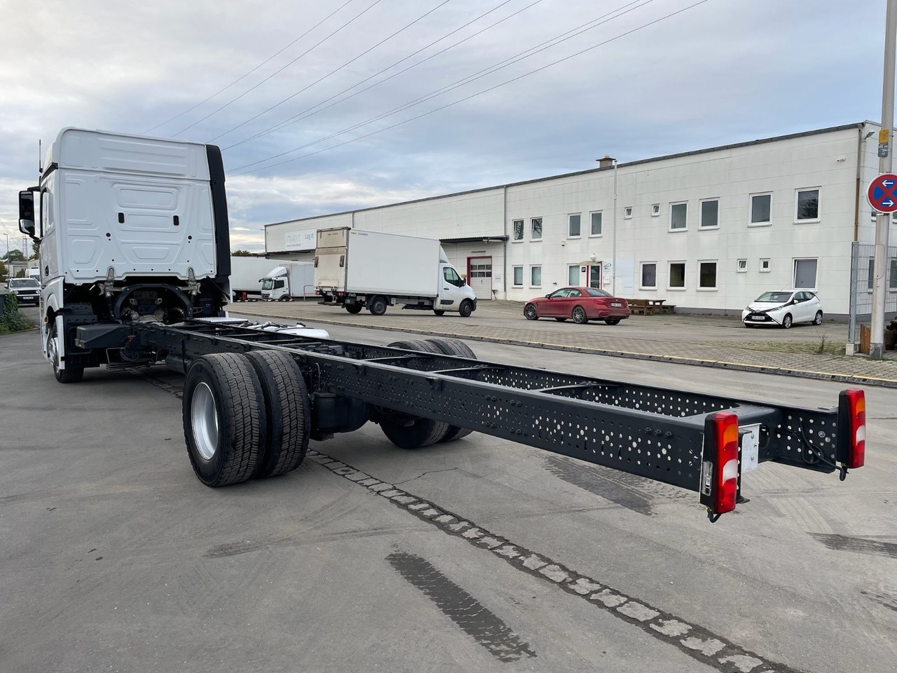 Mercedes-Benz Actros 4 1843 4x2 Fahrgestell/StandAC/ACC/EU6 - Fahrgestell LKW: das Bild 5 Mercedes-Benz Actros 4 1843 4x2 Fahrgestell/StandAC/ACC/EU6 - Fahrgestell LKW: das Bild 5