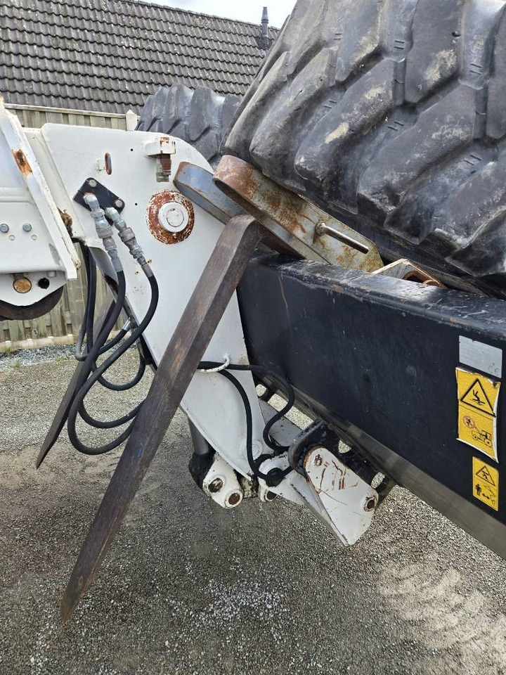 Terex Telelift 4017 - Teleskoplader: das Bild 3 Terex Telelift 4017 - Teleskoplader: das Bild 3