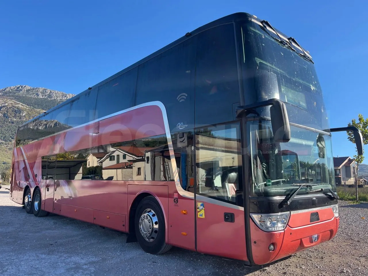 Van Hool Astromega - Doppeldeckerbus: das Bild 1 Van Hool Astromega - Doppeldeckerbus: das Bild 1