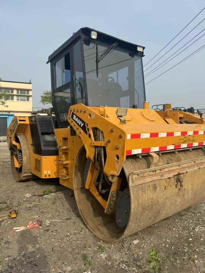 Straßenwalze SANY STR130C-8C: das Bild 1