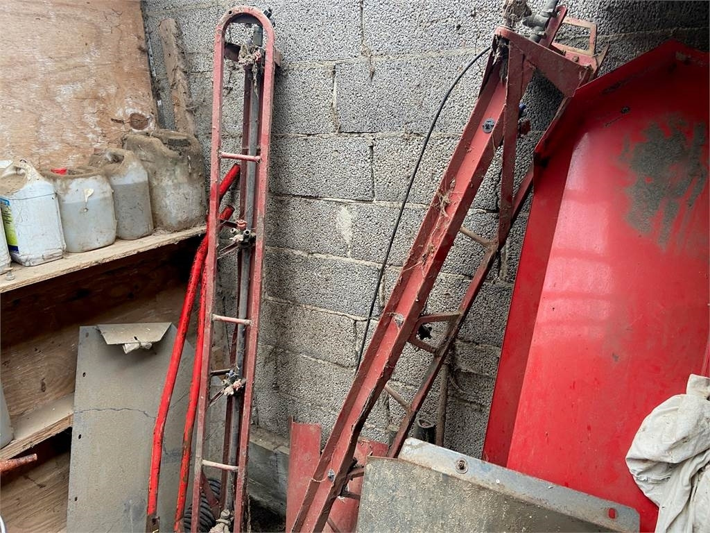 Hardi COMANDER 2800 L 24 M - Anhängespritze: das Bild 5 Hardi COMANDER 2800 L 24 M - Anhängespritze: das Bild 5