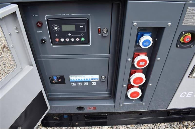 - - - Baudouin 17 kVa - Stromgenerator: das Bild 5 - - - Baudouin 17 kVa - Stromgenerator: das Bild 5