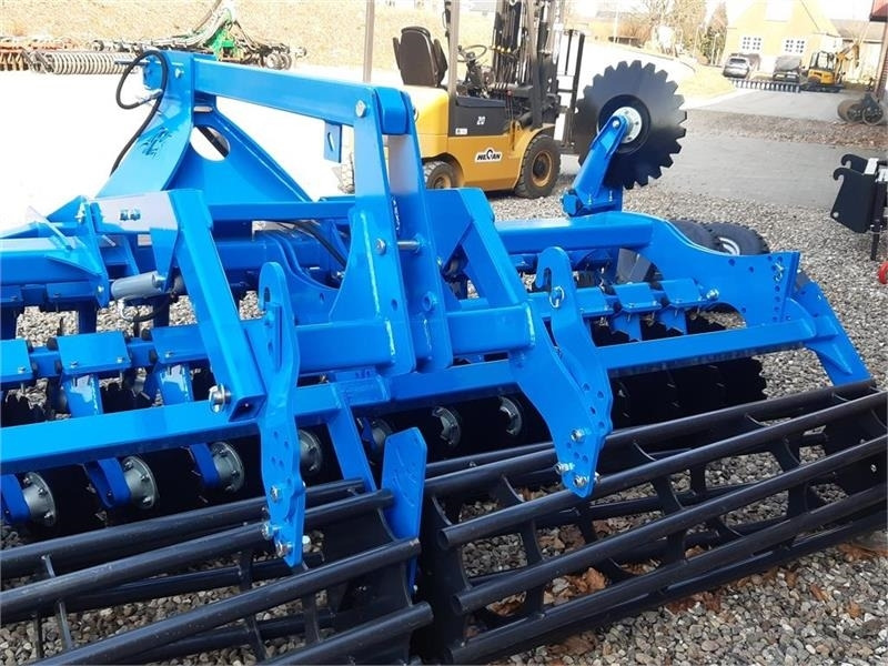 Inter-Tech Diskharve 4 meter med lift - Scheibenegge: das Bild 3 Inter-Tech Diskharve 4 meter med lift - Scheibenegge: das Bild 3