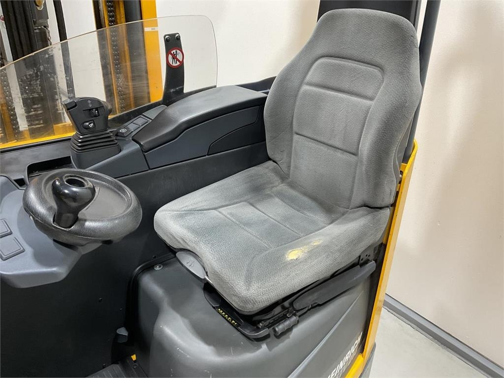 Jungheinrich ETV 214 - Schubmaststapler: das Bild 5 Jungheinrich ETV 214 - Schubmaststapler: das Bild 5