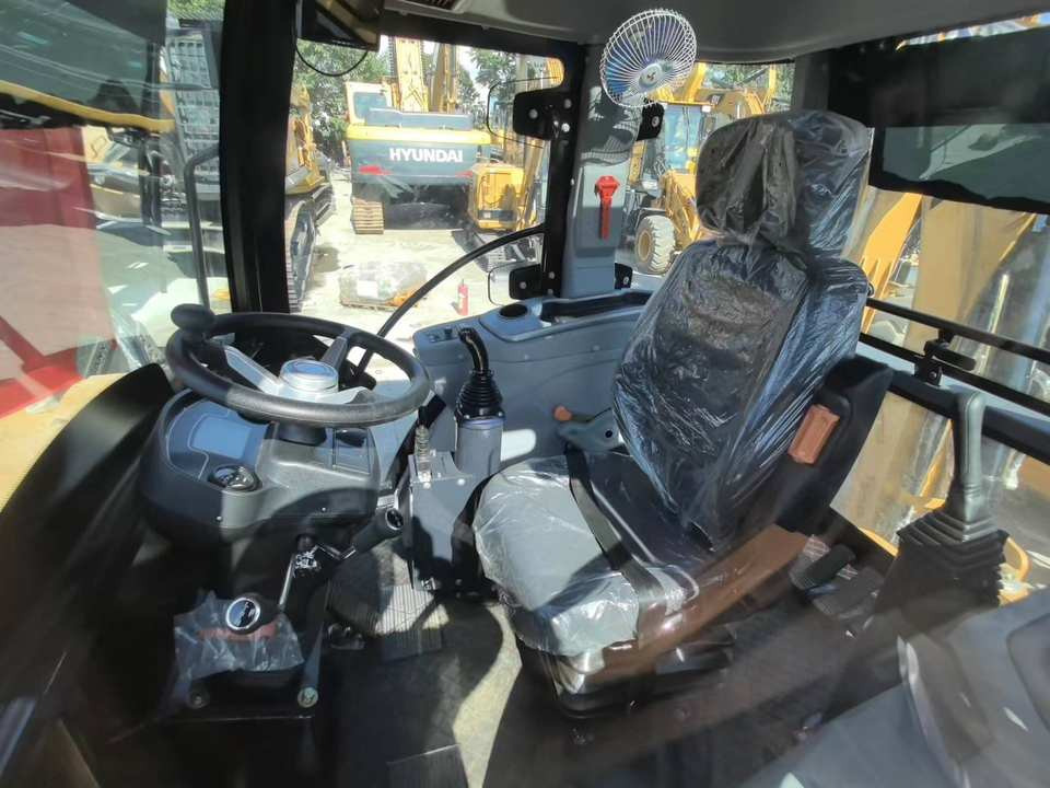 Used Caterpillar 2024 Year Low Hours 420f 420f2 420e 416e Secondhand Cat 420f with 20 Hours in Stock - Baggerlader: das Bild 4 Used Caterpillar 2024 Year Low Hours 420f 420f2 420e 416e Secondhand Cat 420f with 20 Hours in Stock - Baggerlader: das Bild 4