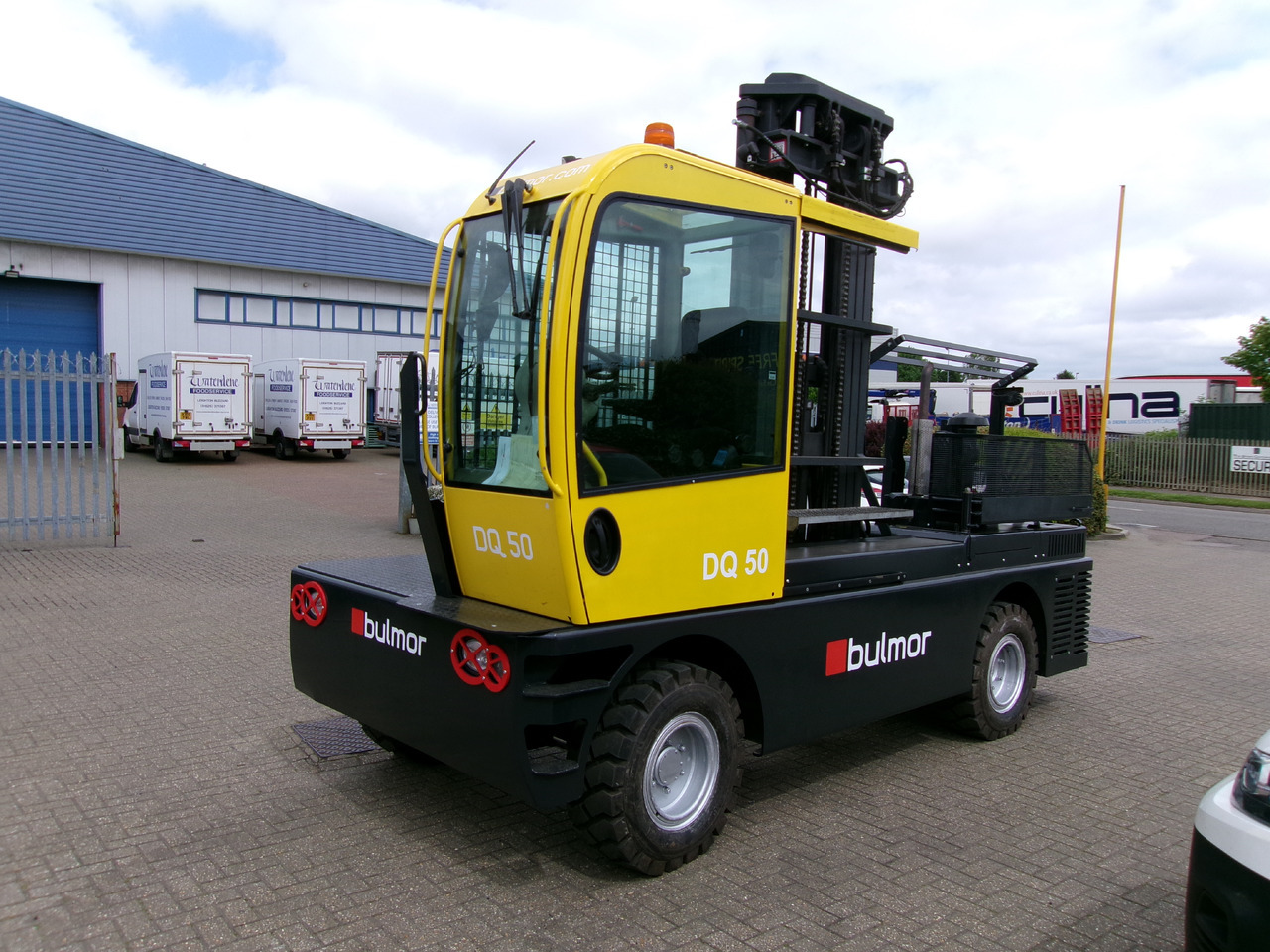 BULMOR DQR60/12/4.7D - Seitenstapler: das Bild 2 BULMOR DQR60/12/4.7D - Seitenstapler: das Bild 2