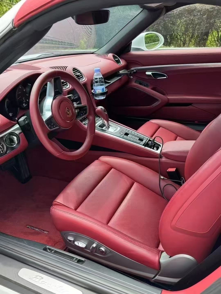 PORSCHE 718 BOXSTER - Cabrio: das Bild 2 PORSCHE 718 BOXSTER - Cabrio: das Bild 2