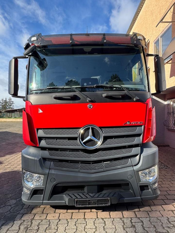 Mercedes-Benz 2540/LBW/Lenk-Achse/Kamera - Plane LKW: das Bild 2 Mercedes-Benz 2540/LBW/Lenk-Achse/Kamera - Plane LKW: das Bild 2