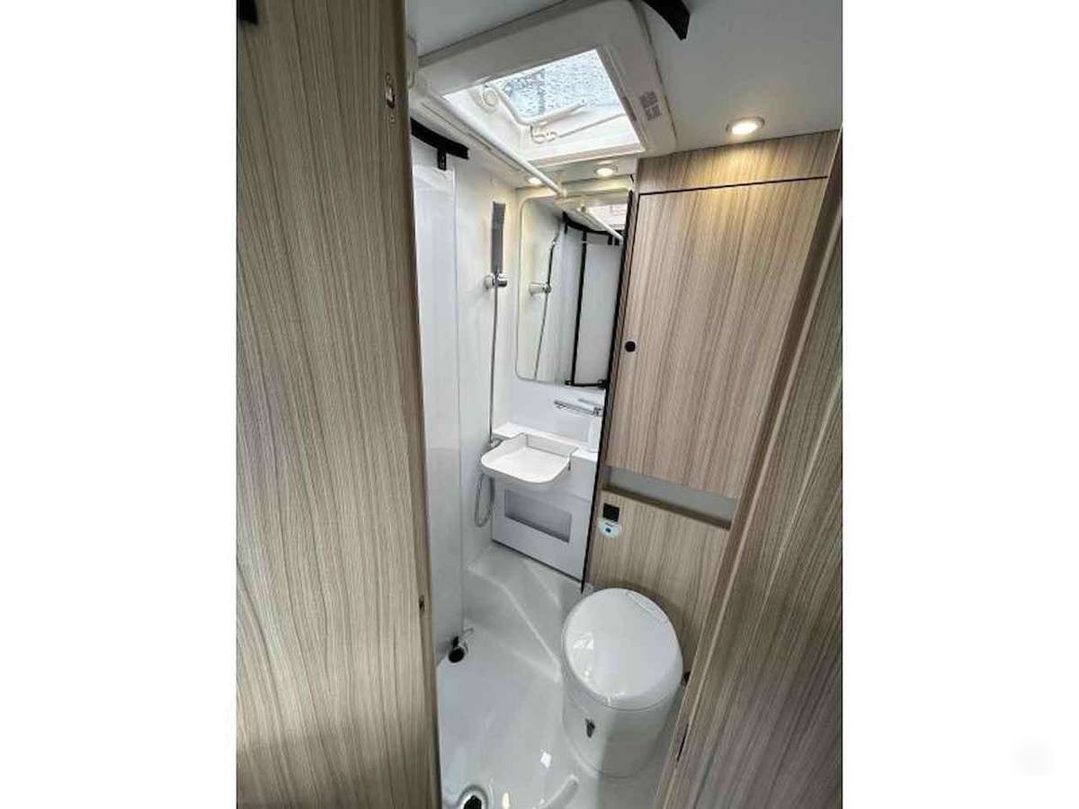 Teilintegriertes Wohnmobil SUN LIVING C 65 SL: das Bild 15