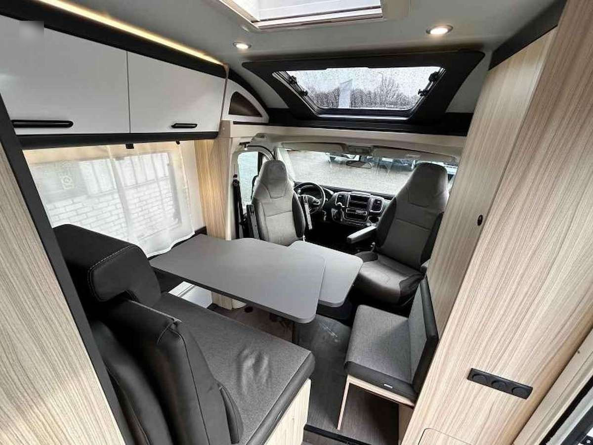 Teilintegriertes Wohnmobil SUN LIVING C 65 SL: das Bild 6