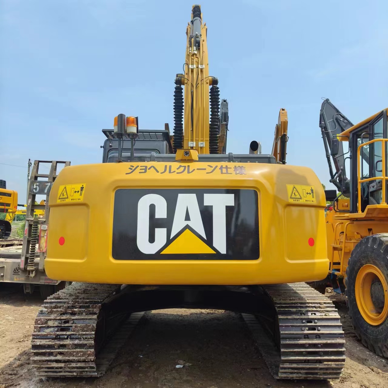 CATERPILLAR 323D2L - Kettenbagger: das Bild 4 CATERPILLAR 323D2L - Kettenbagger: das Bild 4