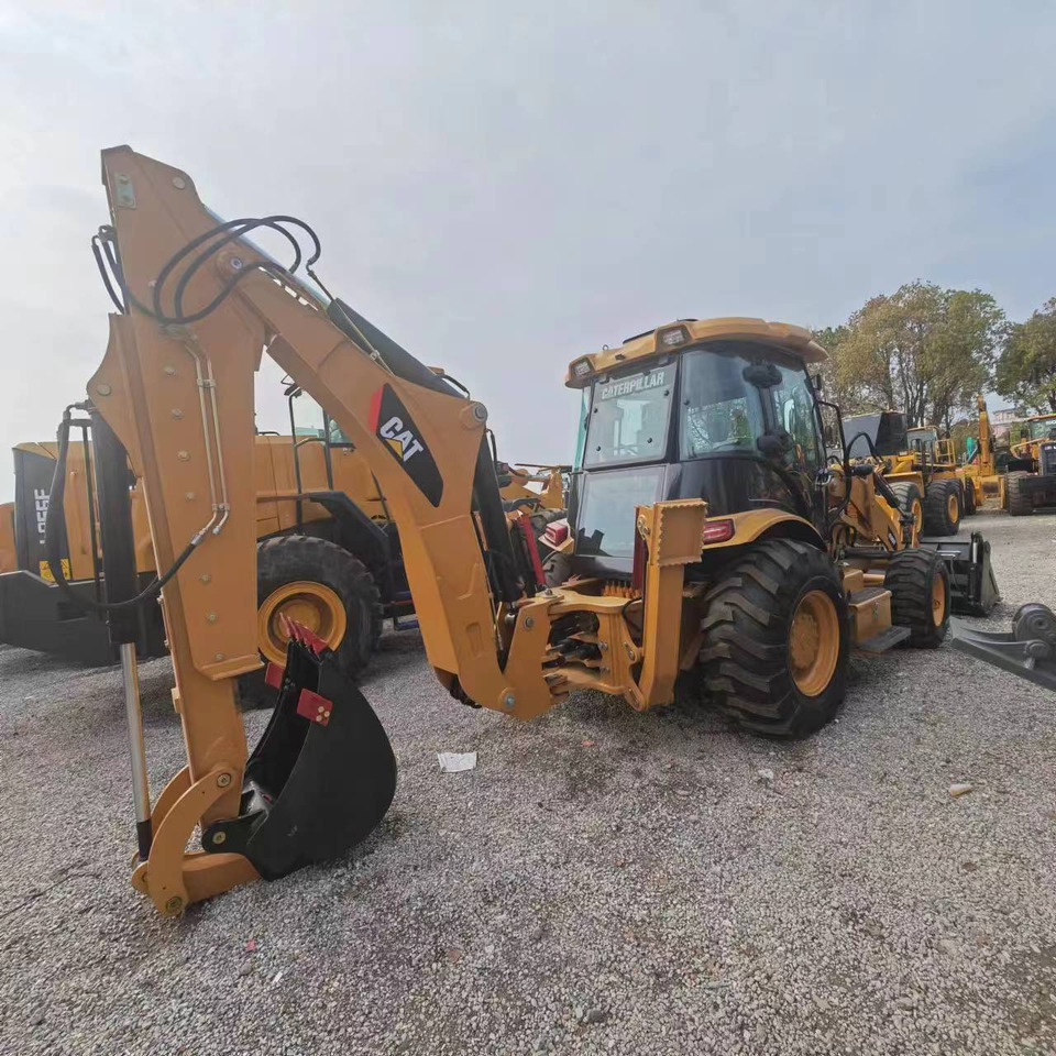 CATERPILLAR 420F - Baggerlader: das Bild 3 CATERPILLAR 420F - Baggerlader: das Bild 3