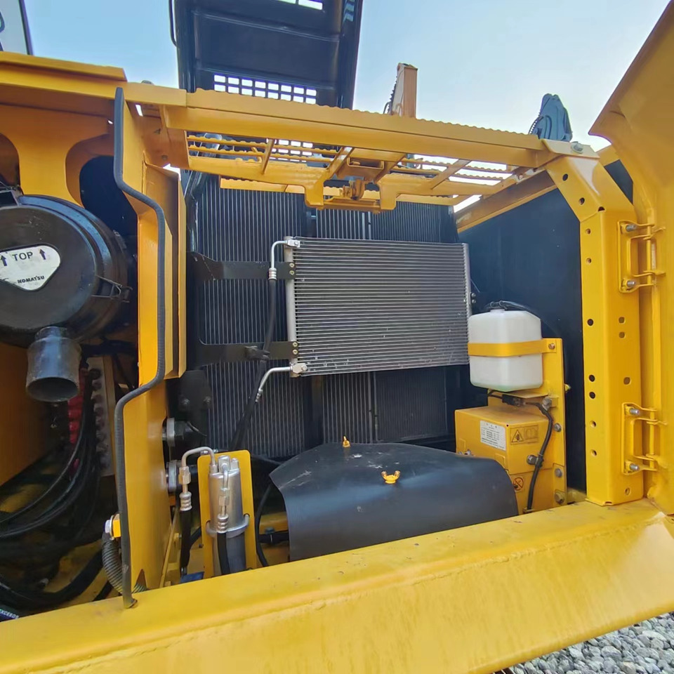 KOMATSU PC160 - Kettenbagger: das Bild 4 KOMATSU PC160 - Kettenbagger: das Bild 4