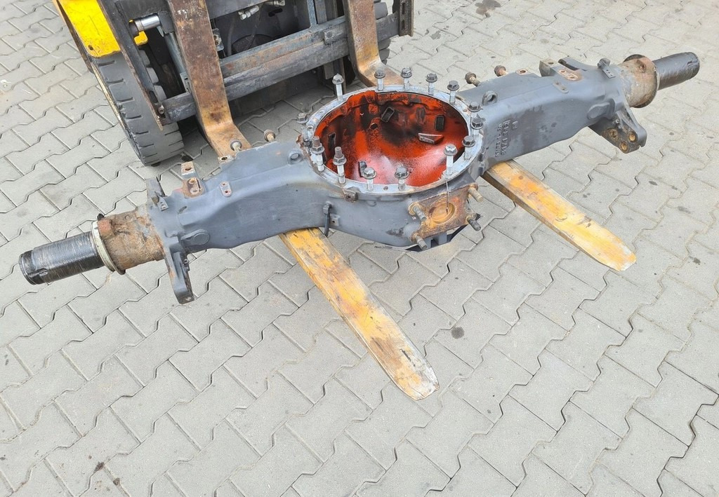 OBUDOWA MOSTU POCHWA MS17X 16 SZPILEK VOLVO FH 4 FM 4 FH 5 FM 5 A9673 1- 2D 8171382 - Transmission: das Bild 3 OBUDOWA MOSTU POCHWA MS17X 16 SZPILEK VOLVO FH 4 FM 4 FH 5 FM 5 A9673 1- 2D 8171382 - Transmission: das Bild 3