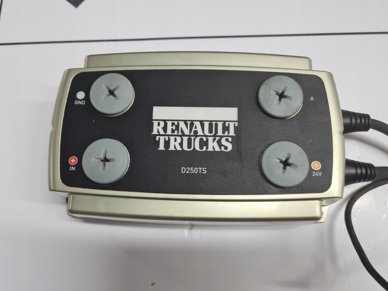 RENAULT REGULATOR NAPIĘCIA AKUMULATORA RENAULT GAMA RANGE T EVO - Elektrische Ausrüstung für LKW: das Bild 2 RENAULT REGULATOR NAPIĘCIA AKUMULATORA RENAULT GAMA RANGE T EVO - Elektrische Ausrüstung für LKW: das Bild 2