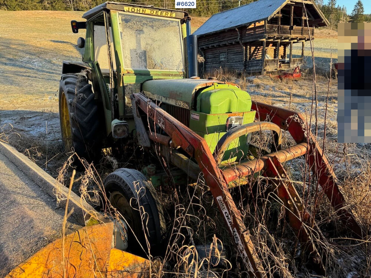 1977 John Deere 2030 w/ front loader. Repair object. - Traktor: das Bild 5 1977 John Deere 2030 w/ front loader. Repair object. - Traktor: das Bild 5