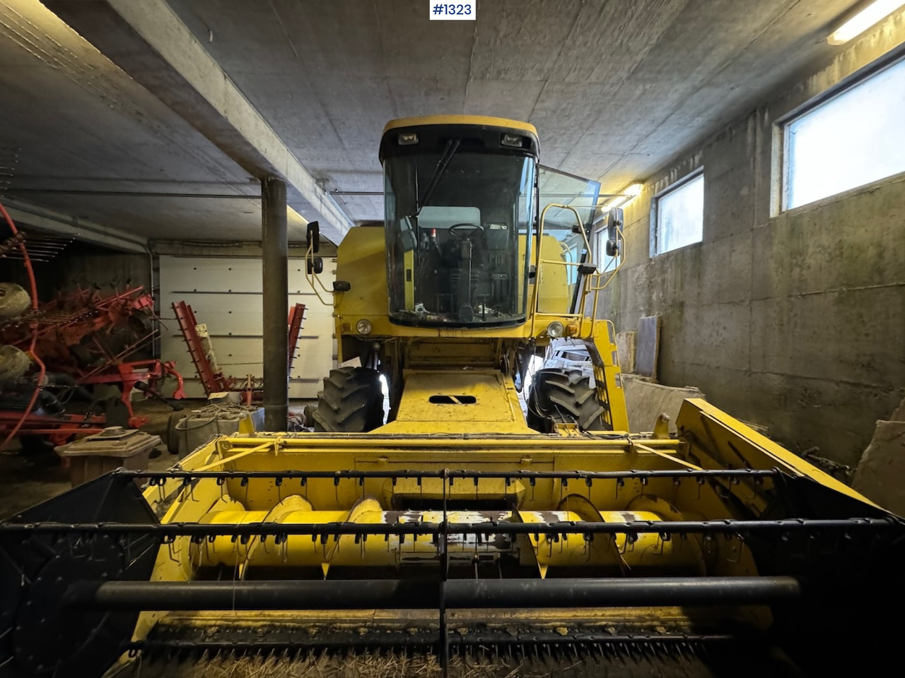 1992 New Holland TC52 Combine - Mähdrescher: das Bild 3 1992 New Holland TC52 Combine - Mähdrescher: das Bild 3