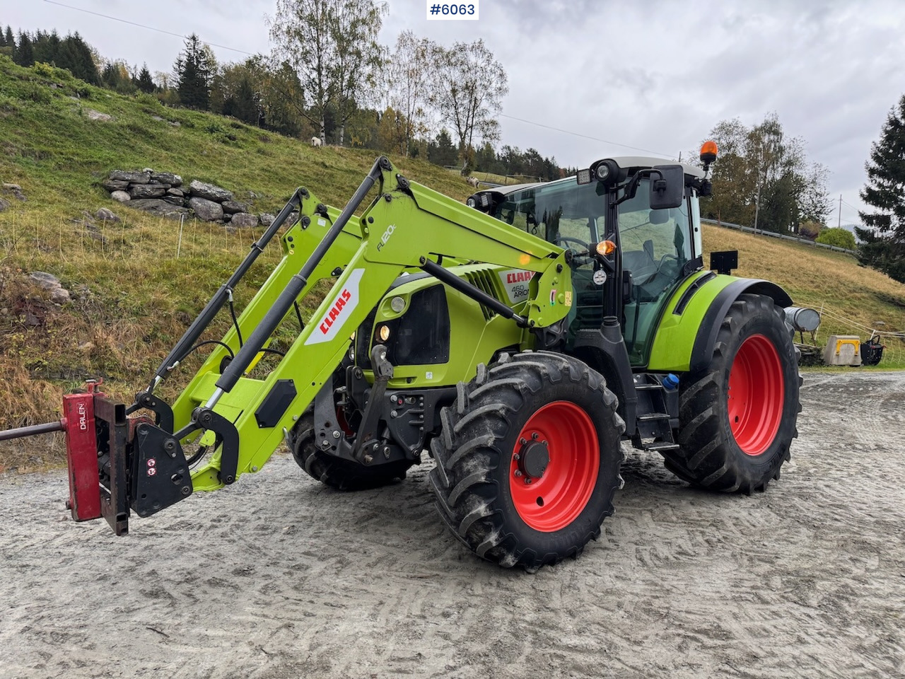 2018 Claas Arion 460 m front loader, front hydraulics and front PTO. - Traktor: das Bild 2 2018 Claas Arion 460 m front loader, front hydraulics and front PTO. - Traktor: das Bild 2