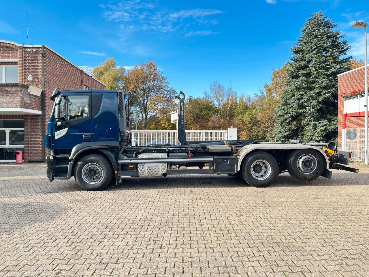 Iveco 460 Stralis MEILLER Abroller mit LIft-Lenkachse - Abrollkipper: das Bild 1 Iveco 460 Stralis MEILLER Abroller mit LIft-Lenkachse - Abrollkipper: das Bild 1