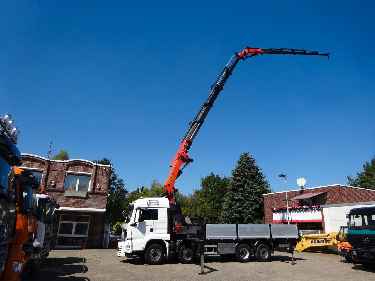 MAN 35.480 HYDRO TGS Pritsche + PK 65002 Kran 8x2-4 - Autokran: das Bild 3 MAN 35.480 HYDRO TGS Pritsche + PK 65002 Kran 8x2-4 - Autokran: das Bild 3