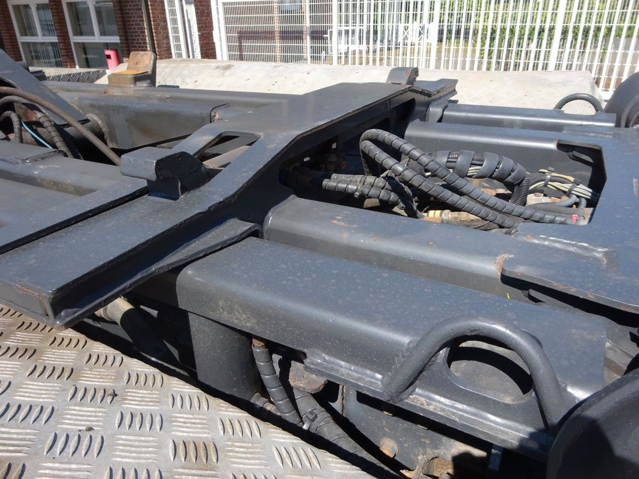 Abrollkipper Mercedes-Benz 3244  Actros PALFINGER Abroller 8x4: das Bild 14