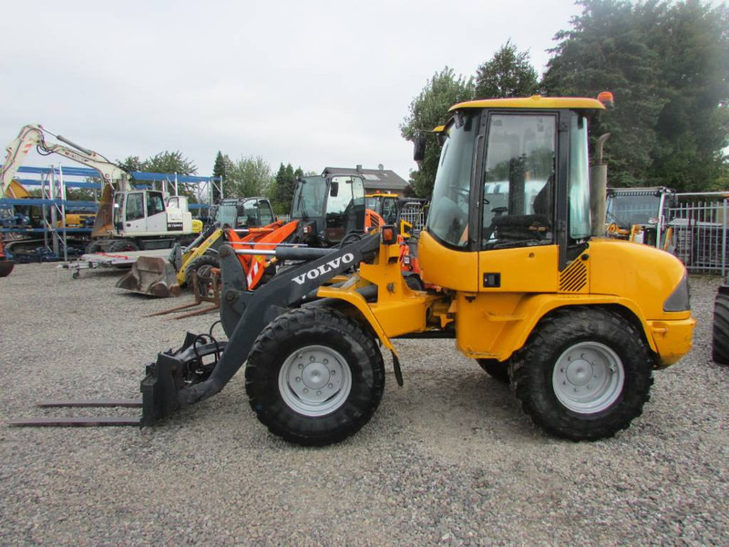 Volvo L 35 B-Z Radlader 16.000 EUR - Radlader: das Bild 1 Volvo L 35 B-Z Radlader 16.000 EUR - Radlader: das Bild 1