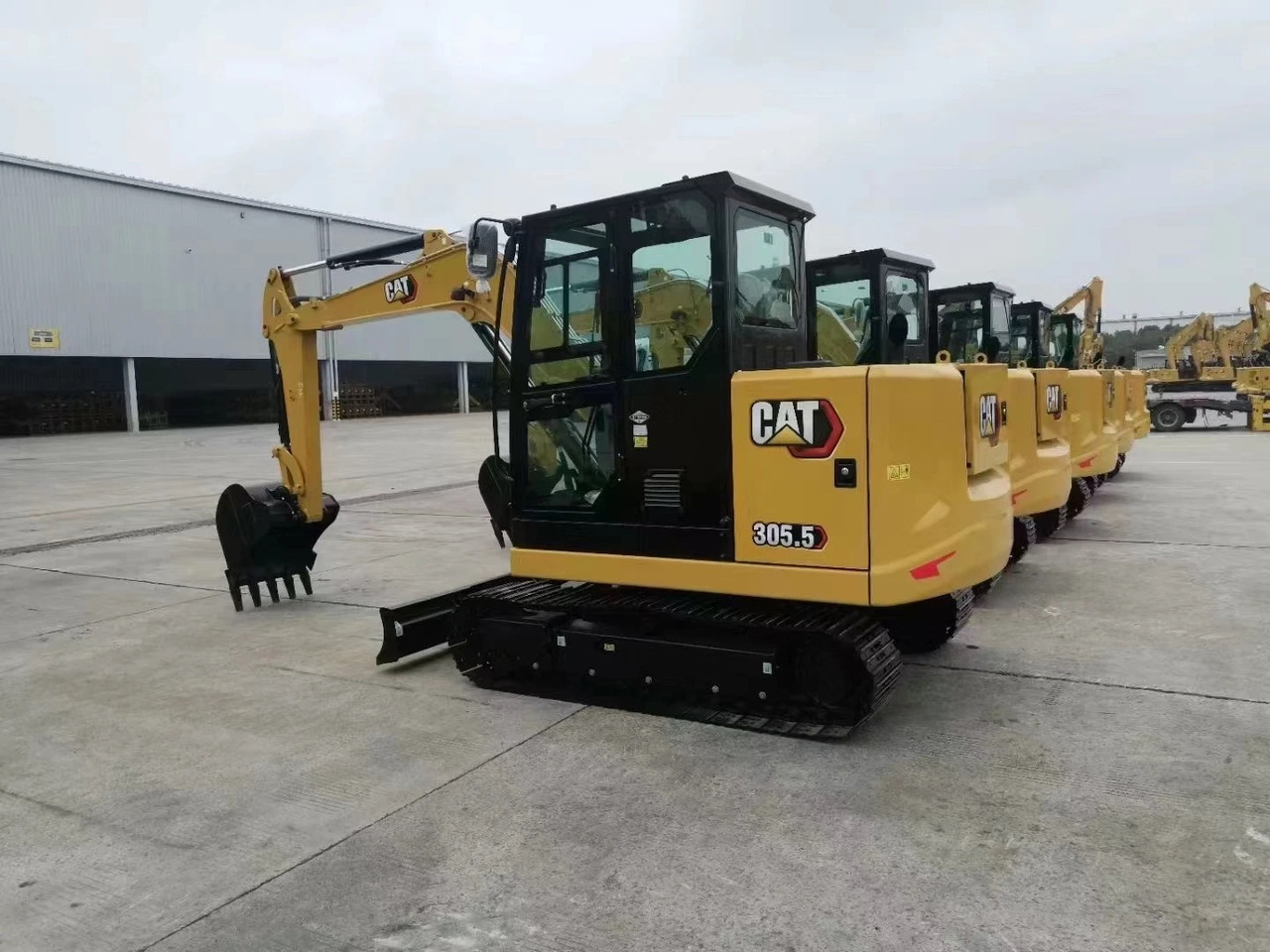 CAT 305.5E2 - Minibagger: das Bild 3 CAT 305.5E2 - Minibagger: das Bild 3