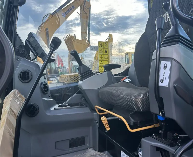 CATERPILLAR 306 - Kettenbagger: das Bild 2 CATERPILLAR 306 - Kettenbagger: das Bild 2