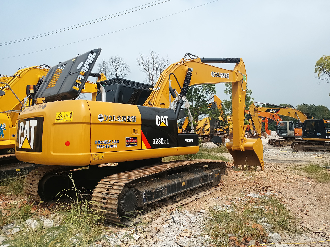 CATERPILLAR 323D2L - Kettenbagger: das Bild 5 CATERPILLAR 323D2L - Kettenbagger: das Bild 5