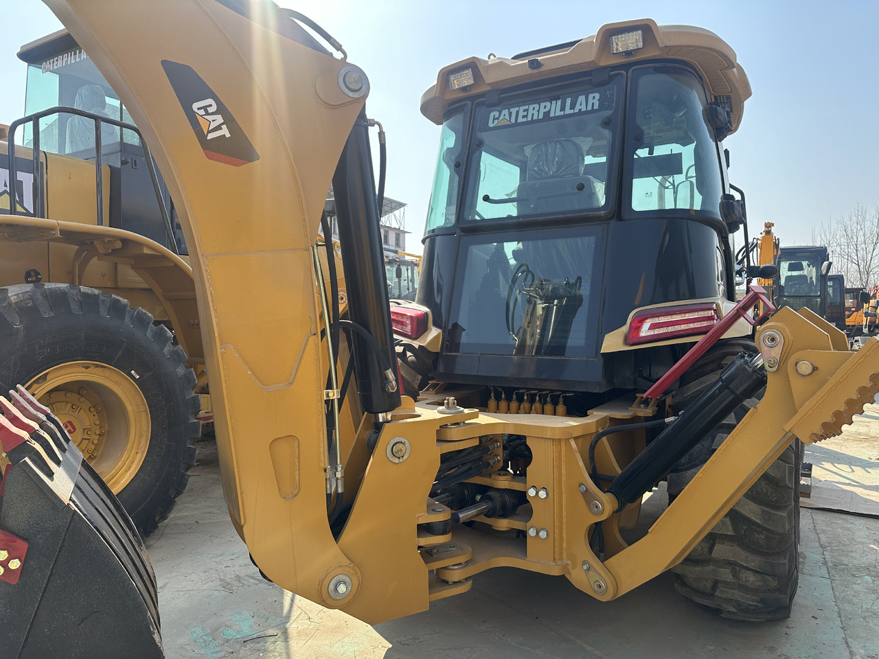 Baggerlader CATERPILLAR 420F: das Bild 8 Baggerlader CATERPILLAR 420F: das Bild 8