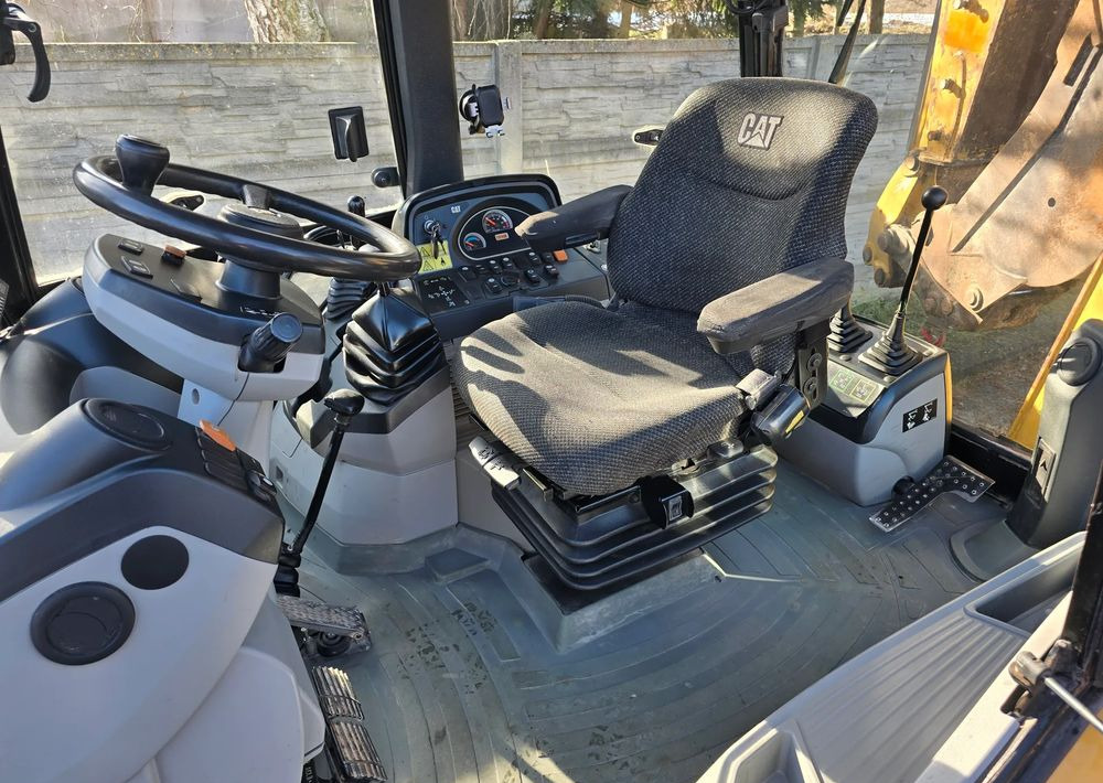 Caterpillar - Baggerlader: das Bild 3 Caterpillar - Baggerlader: das Bild 3