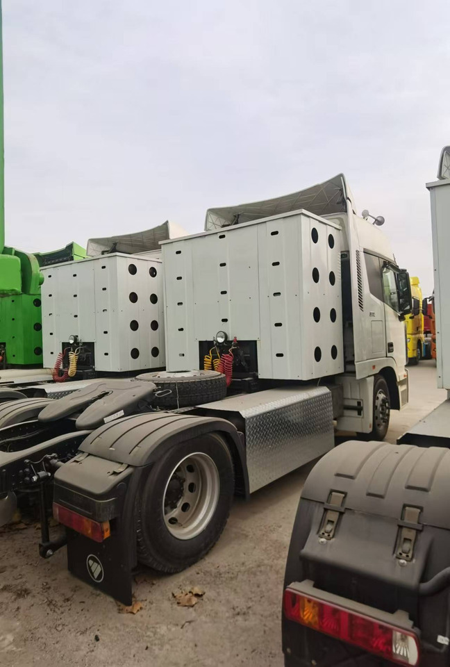 AUMAN - Sattelzugmaschine: das Bild 5 AUMAN - Sattelzugmaschine: das Bild 5