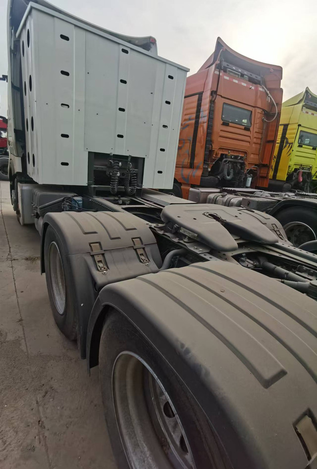 HOWO - Sattelzugmaschine: das Bild 5 HOWO - Sattelzugmaschine: das Bild 5