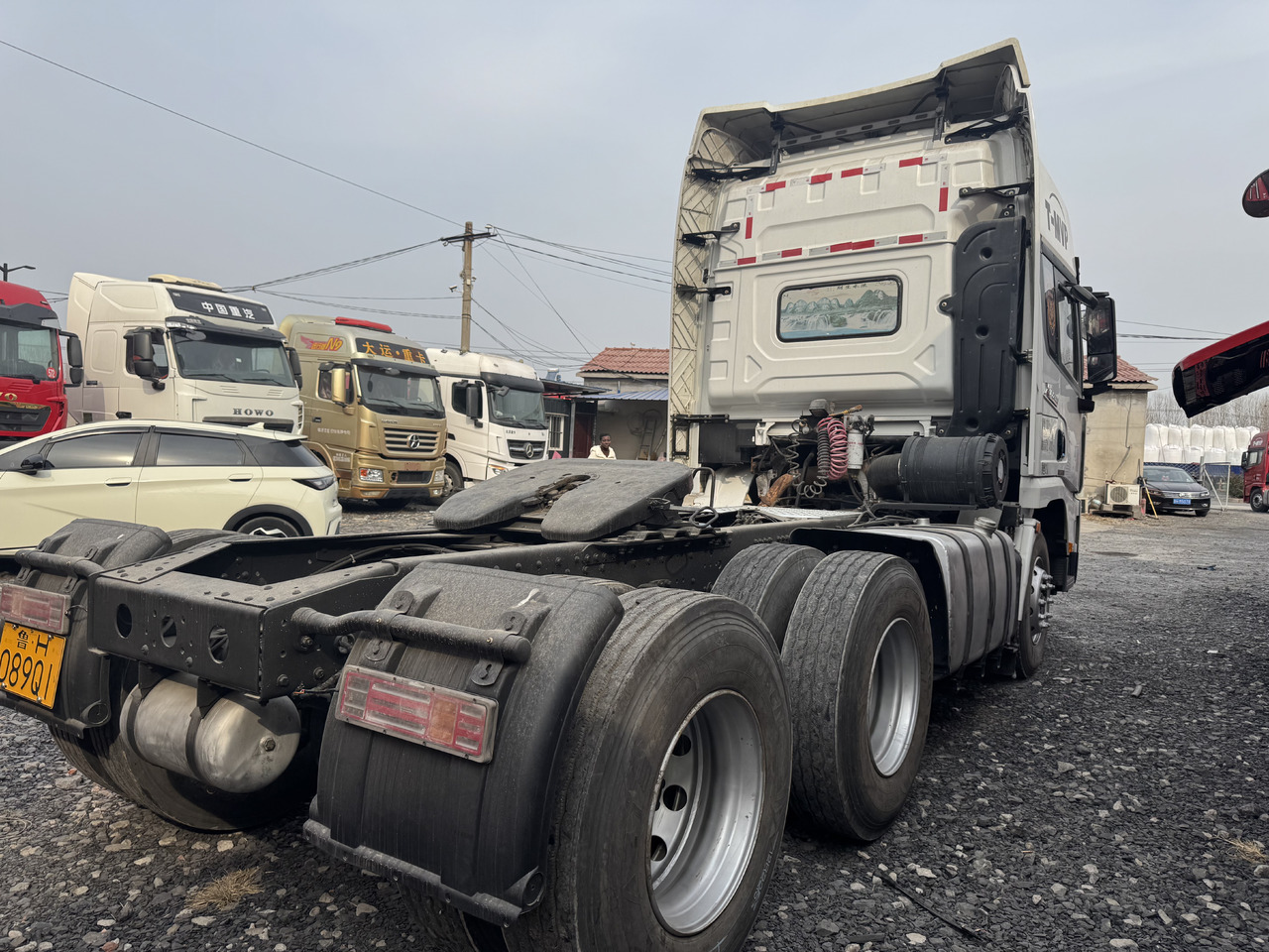 SHACMAN X3000 - Sattelzugmaschine: das Bild 3 SHACMAN X3000 - Sattelzugmaschine: das Bild 3