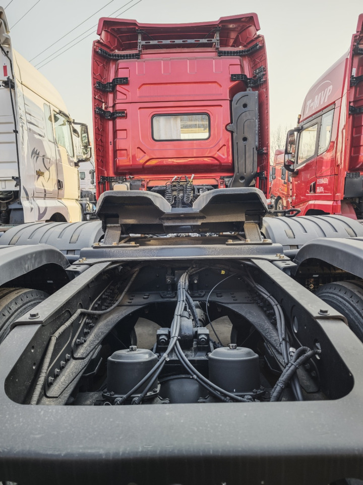 SHACMAN X5000 - Sattelzugmaschine: das Bild 4 SHACMAN X5000 - Sattelzugmaschine: das Bild 4